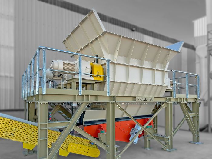 Prall-Tec PTPVS-Schredder mit Aufgabetrichter